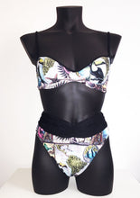 Load image into Gallery viewer, Mapa America Jacuna High Waisted