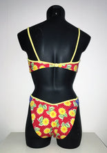 Load image into Gallery viewer, Sunflower Red Jacuna